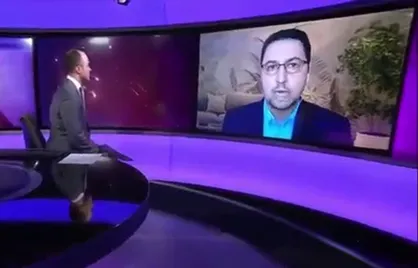 مخالفت کارشناس بی&zwnj;بی&zwnj;سی فارسی با مجری این شبکه در خصوص نحوه مدیریت رهبر انقلاب