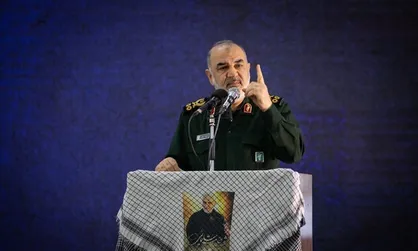 سرلشکر سلامی: مردم دارایی ما برای مقابله با دشمنان هستند / شیوه مقابله با دشمن در تمامی عرصه&zwnj;ها را می&zwnj;دانیم