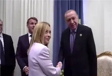 توصیه عجیب اردوغان به نخست وزیر ایتالیا: باید سیگار رو ترک کنی!