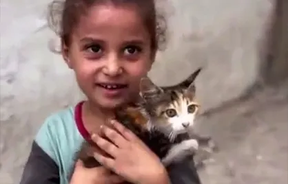جلوه&zwnj;ای از گرمای قلب کودکان غزه در میان جنگ