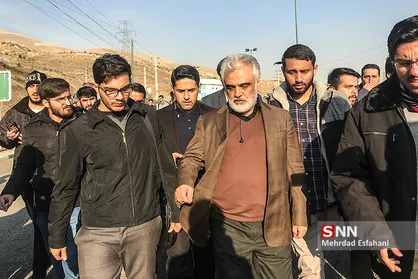 فیلم/ عذرخواهی رئیس دانشگاه آزاد از دانشجویان