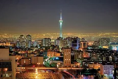 نویسندگان مطرح ایرانی به تابلو‌های شهر تهران آمدند