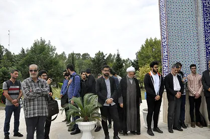 جمعی از دانشجویان دانشگاه مازندران راهی کربلا شدند