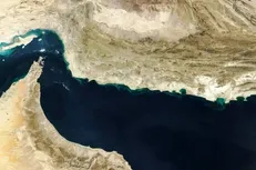 تنگه هرمز؛ شاهراه حیاتی انرژی و تجارت جهان زیر سایه ریسک‌های ژئوپلیتیکی