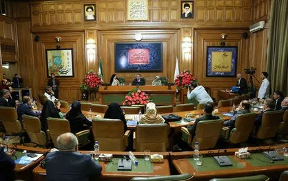 قناعتی: شورای پنجم همچنان در مسیر ناکارآمدی حرکت می&zwnj;کند
