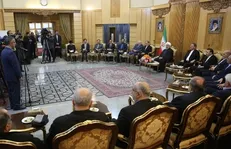 روحانی: مسائل منطقه تنها از راه گفتگو حل و فصل خواهد شد/ تحریم‌های ظالمانه و غیرقانونی آمریکا ناپایدارند