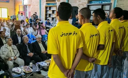 گفتگو با معتادی که تافل زبان انگلیسی و ۱۵ مدرک دارد!