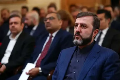 غریب آبادی عازم ژنو شد
