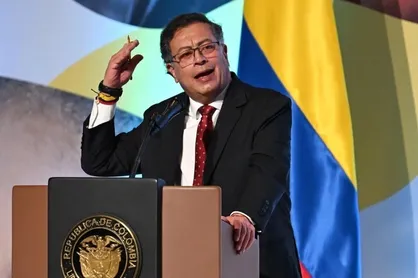 انتقاد رئیس&zwnj;جمهور کلمبیا از زلنسکی: باید سیاست خود را تغییر دهد
