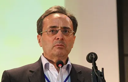 یادگیری نباید محدود به کلاس درس شود