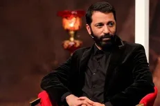 اقباشاوی: شهید علی هاشمی حلقه واسط نظام و مردم بود / قصه شهید علی هاشمی باعث وحدت می‌شود +  فیلم