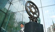 پزشکیان بالاخره اظهار نظر اقتصادی کرد/ قرار بود مشکل بورس سه‌روزه حل شود!