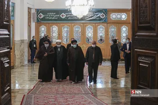 آیت الله سید ابراهیم رئیسی، در قالب سیزدهمین سفر استانی دولت سیزدهم صبح پنجشنبه ۹ دی ۱۴۰۰ وارد شهر مقدس قم شد. مراسم رسمی استقبال از آیت الله رئیسی در بدو ورود وی به شهر مقدس قم، با حضور آیت الله سید محمد سعیدی، استاندار قم و شماری دیگر از مسئولان ارشد استان در حرم بانوی کرامت برگزار شد.