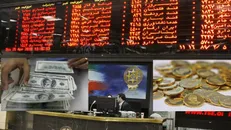 دو پیام «دلار» به بورس/ دلار در دو بازار رکورد زد