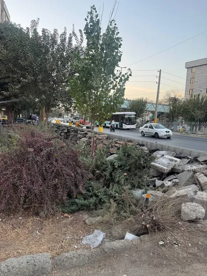 بیش از یک ماه از مسدودسازی خیابان عباسی شهرری گذشت اما جوابی داده نشد