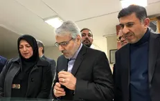 معاون رئیس جمهور از موسسه سرم سازی رازی در کرج دیدن کرد