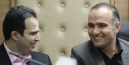 موافقت تاج با استعفای وثوق احمدی