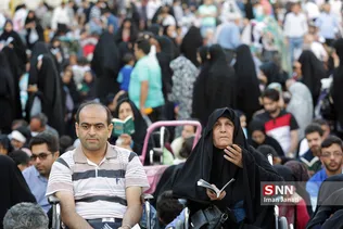 مراسم معنوی دعای عرفه در حرم مطهر رضوی