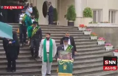 حضور خادمان حرم حضرت معصومه در جلسهٔ هیئت دولت + فیلم