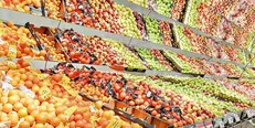 میوه «شب یلدا» در میادین تره بار ۳۰ تا ۴۰ درصد ارزان‌تر بخرید