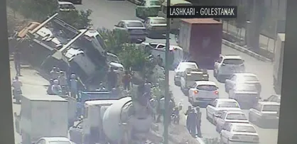 واژگونی تریلر حمل خودرو