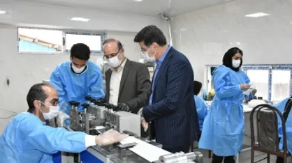 دستگاه تولید اتوماتیک ماسک از سوی پارک علم و فناوری چهارمحال و بختیاری ساخته شد