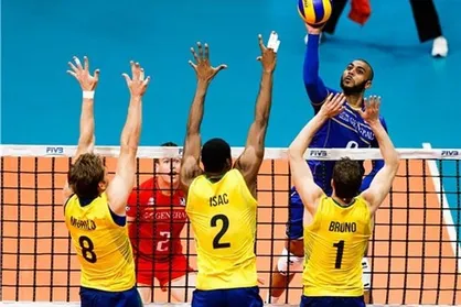 قهرمان المپیک انتقام فینال لیگ جهانی را از فرانسه گرفت