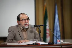 رحیم‌پور ازغدی: بعد مذاکرات اخیر بیشتر از ۴۰ سال قبل تحریم شدیم / کدام احمقی دیگر با آمریکا مذاکره می‌کند؟