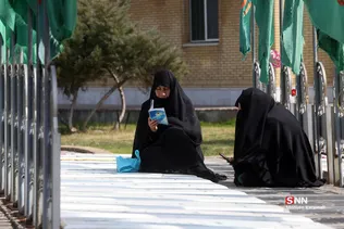 تشییع و تدفین پیکر 12 شهید مدافع حرم در قم
