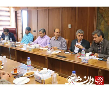 هیات رئیسه دانشگاه اراک با معاونان و مدیران شهرداری دیدار کردند