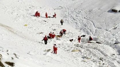 نجات ۱۹ کوهنورد گرفتار در سبزکوه