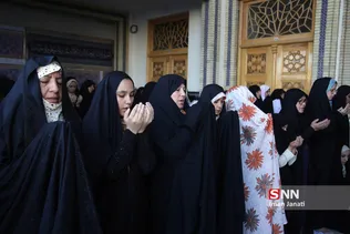 اقامه نماز عید سعید فطر در حرم مطهر رضوی