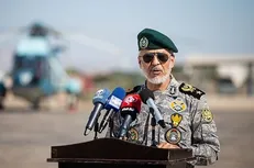 سیاری در نمایشگاه کتاب صلح و دفاع: ایران در در دفاع از خود هیچ خط قرمزی ندارد