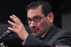 پیشنهاد شمخانی به ماکرون: تاریخ بخوان و به حمایت آمریکای در حال افول دلخوش نباش