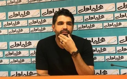 پیروز قربانی: استراماچونی دنبال منافع خودش است / اگر بیاید نتیجه نگیرد اجدادش را جلوی چشمانش می&zwnj;آورند