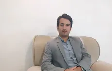 بانک مرکزی بی‌صاحب اداره می‌شد دلار به ۳۳ هزار تومان نمی‌رسید / ریزش بورس از قبل برنامه ریزی شده بود! + فیلم