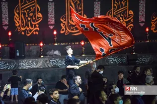 پیکر پاک و مطهر شهید مدافع حرم بی سر عبد الله اسکندری شامگاه جمعه چهاردهم مردادماه 1401 در جمع عزاداران حسینی کانون رهپویان وصال شیراز با حضور چشمگیر مردم قدرشناس شیراز تشییع شد.