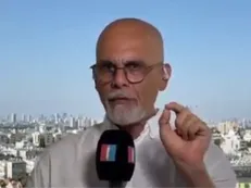بابک فراری!