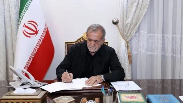 پزشکیان: باید دشمن را وادار کنیم به تفاهم‎نامه پایبند بماند + عکس