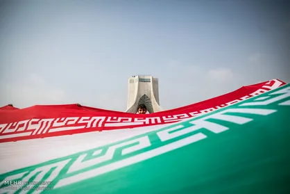متفاوت&zwnj;ترین راهپیمایی تاریخ انقلاب / انقلاب اسلامی 42 ساله شد + فیلم و عکس