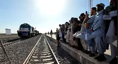 مسیر ریلی ایران-افغانستان باز راه‌اندازی شد / بهره برداری از ظرفیت تبادل ۶ میلیون تن کالا در سال