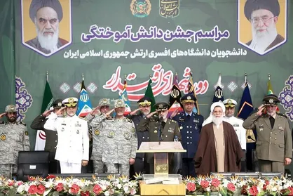مراسم دانش&zwnj;آموختگی دانشجویان دانشگاه&zwnj;های افسری ارتش برگزار شد