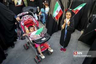 دختران انقلاب
