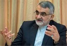 بروجردی: نرخ سود تسهیلات در کشور‌های دیگر یک تا ۲ درصد است/ سیستم بانکی کشور بیمار است