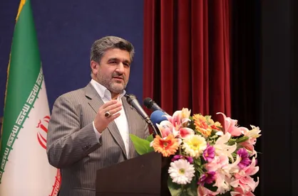 عرضه خودرو در بورس کالا قیمت&zwnj;ها را به تعادل می&zwnj;رساند + فیلم
