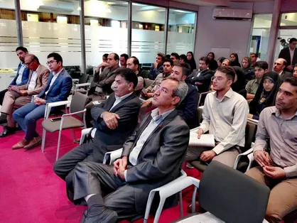 ایده&zwnj;های دانشجویان شیرازی در رویداد کافه کار آفرینی بررسی شد