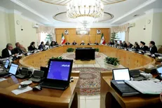 عمده مشکلات اقتصادی از مدیریت نادرست در گذشته است/ رویکرد اصلی بودجه ۹۷ اشتغالزایی و فقرزدایی است