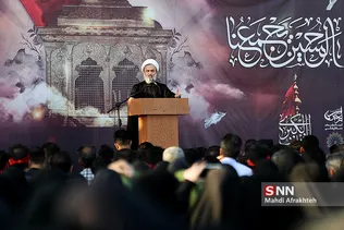 اجتماع برزگ اربعینی ها در میدان امام حسین 