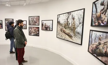 &laquo;یک حلقه از جنگ&raquo; در رویداد عکاسی به نمایش درآمد