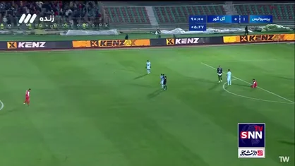 سوت پایان نیمه دوم فوتبال پرسپولیس و گل&zwnj;گهر